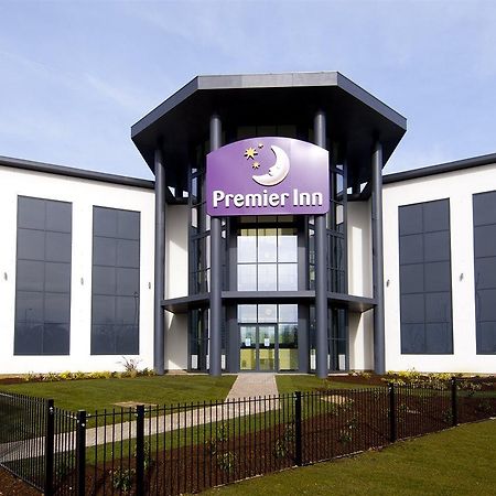 Premier Inn Bicester Esterno foto