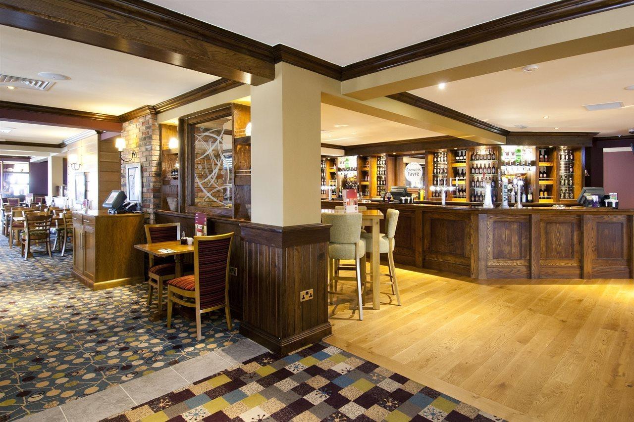 Premier Inn Bicester Esterno foto