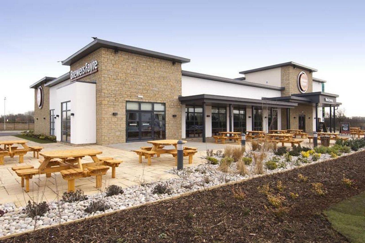 Premier Inn Bicester Esterno foto